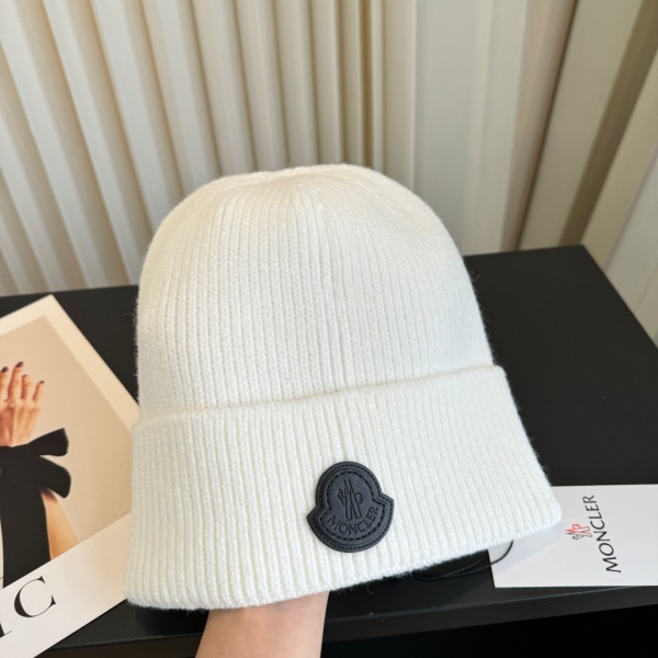 シーズン主力 モンクレール 防寒ニット帽 折り返し仕様 MONCLER 激安 柔らかタッチ