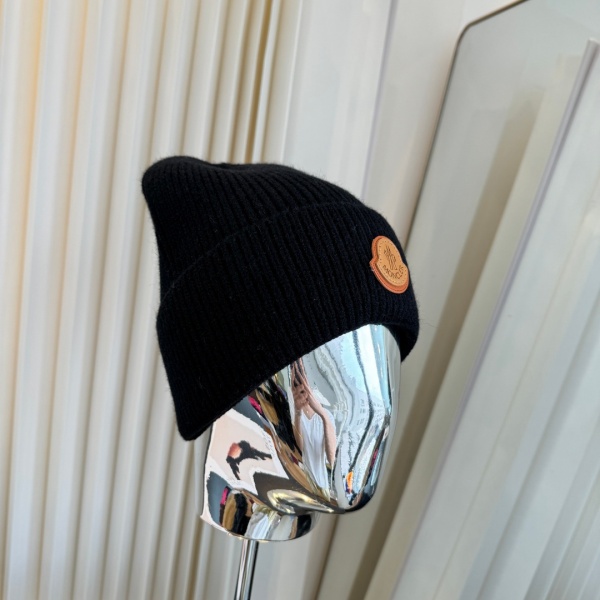 シーズン主力 モンクレール 防寒ニット帽 折り返し仕様 MONCLER 激安 柔らかタッチ