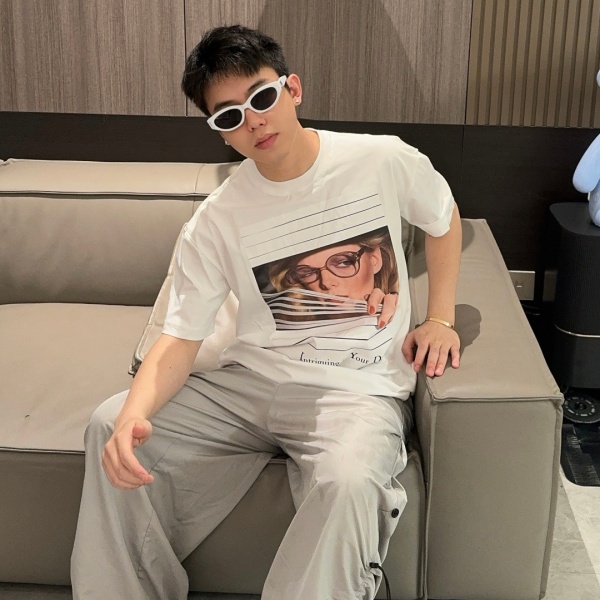 2026新作 雑誌カバーフォト ディオール 半袖Tシャツ デジタルプリント Dior 涼感タッチ