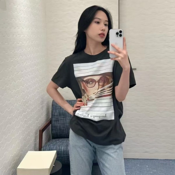 2026新作 雑誌カバーフォト ディオール 半袖Tシャツ デジタルプリント Dior 涼感タッチ