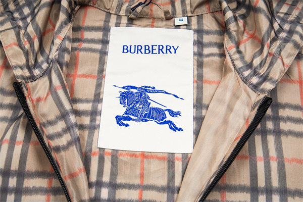 シアーチェック 軽量フード ダブルジップ BURBERRY バーバリー コピー ウインドブレーカー 新着話題