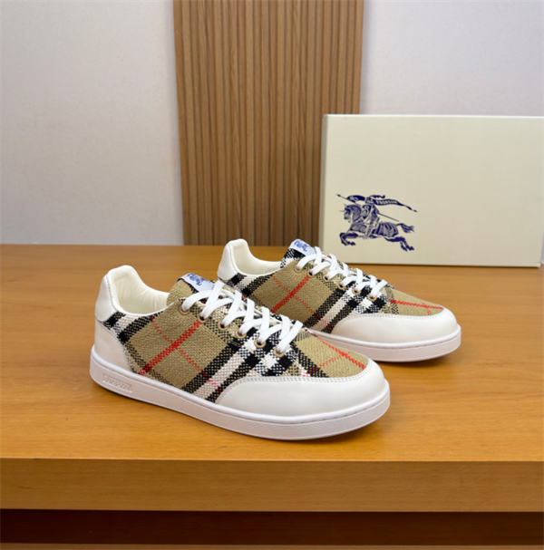 【大人気】BURBERRYバーバリースニーカーコピー2026トレンドおしゃれ快適カジュアルシューズ