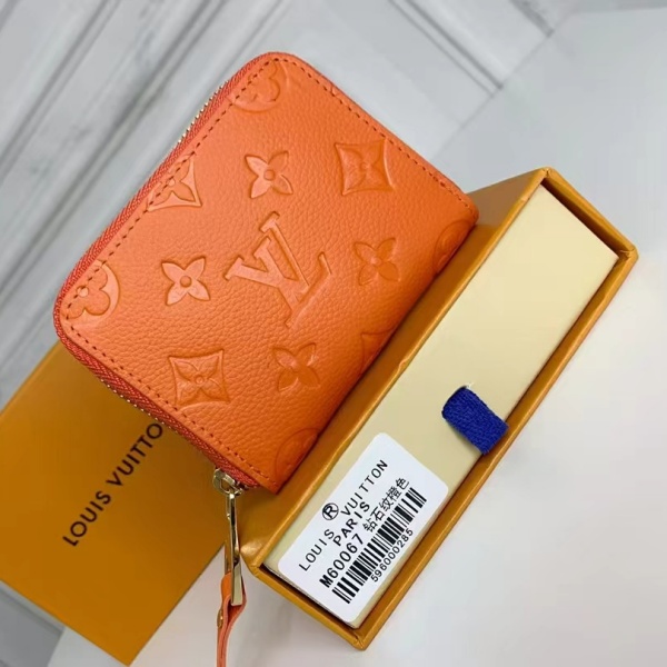 人気上昇 Louis Vuitton 激安 コンパクト財布 エンボス加工 ルイヴィトン カード収納 カラーバリエーション