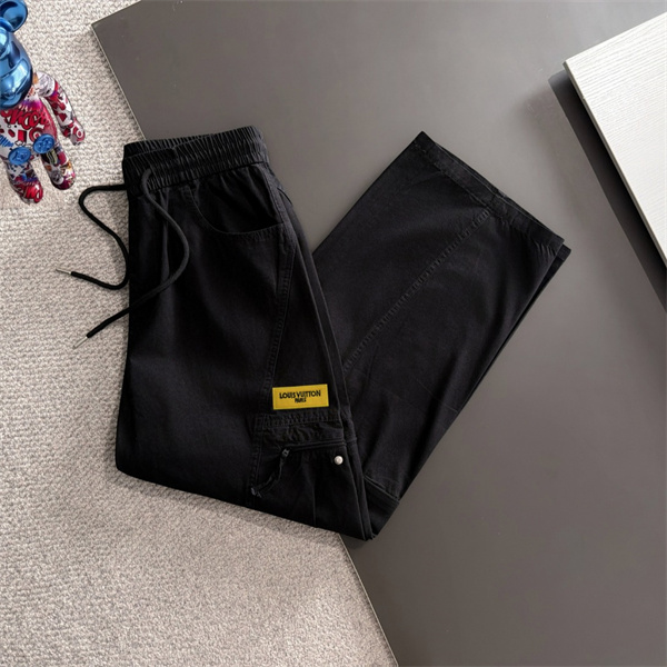 LOUIS VUITTON ルイヴィトン コピー カーゴパンツ 新作モデル イエロータグ 多機能ポケット 2色展開