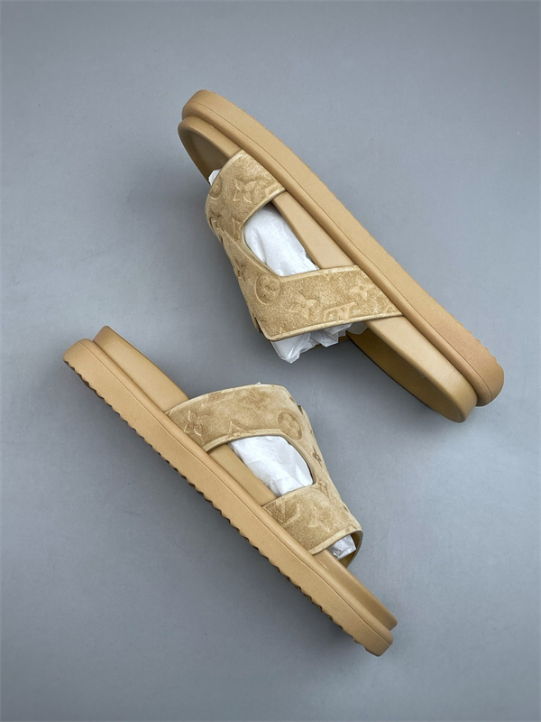LOUIS VUITTON ルイヴィトン コピー スライドサンダル 新作注目 モノグラム型押し ワイドストラップ