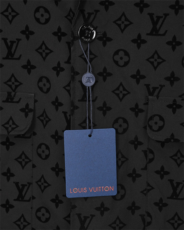落ち着いた存在感 快適シルエット 着回し力良好 LOUIS VUITTON ルイヴィトン コピー テーラードジャケット 人気上昇