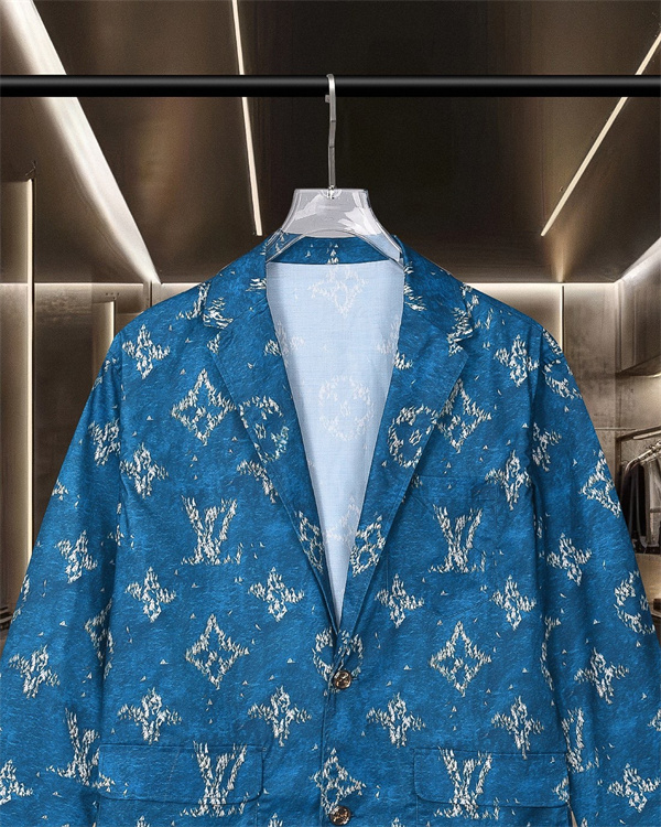 ブルーモノグラム 総柄デザイン モード映え LOUIS VUITTON ルイヴィトン コピー テーラードジャケット 注目度急伸