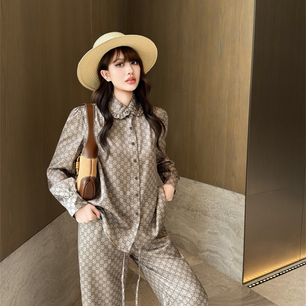 軽やか快適 ロングシーズン対応 GUCCI グッチ コピー パンツセットアップ こなれ見え