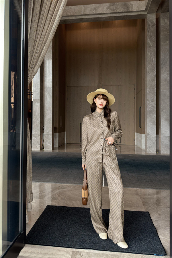 軽やか快適 ロングシーズン対応 GUCCI グッチ コピー パンツセットアップ こなれ見え