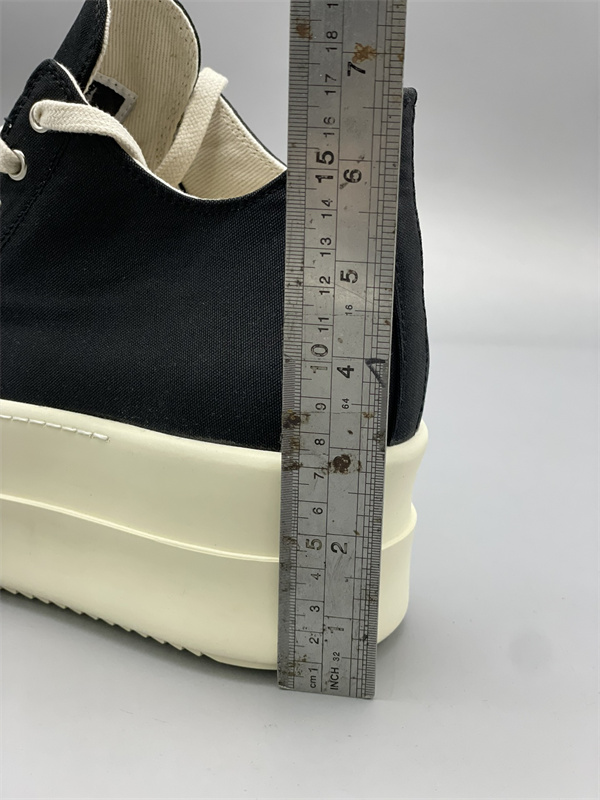 モノトーン配色 軽快フィット ストリート主力 RICK OWENS リック・オウエンス コピー レースアップスニーカー 海外人気