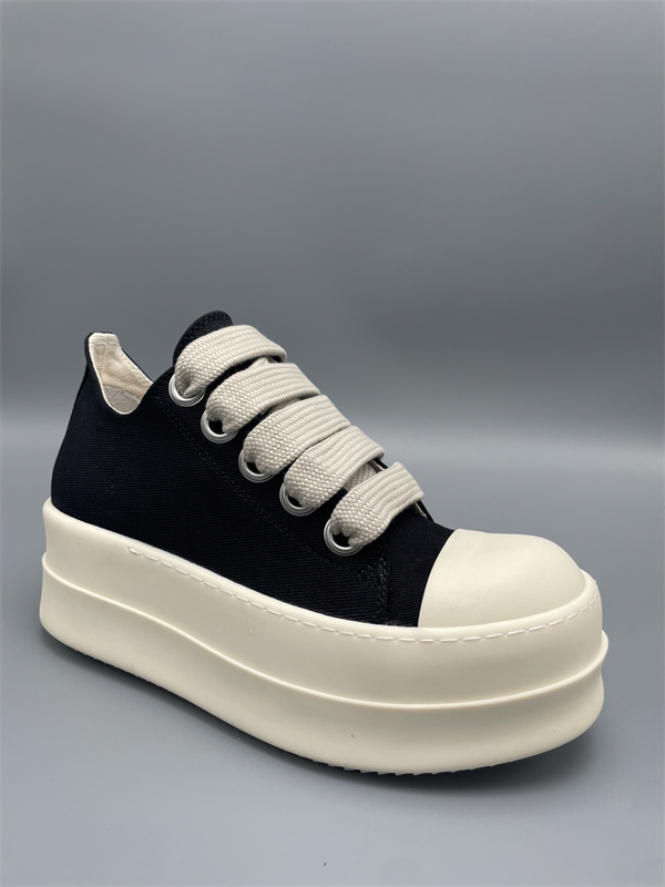 極太シューレース 重厚フォルム 個性派モデル RICK OWENS リック・オウエンス コピー 厚底ローカットスニーカー 話題沸騰