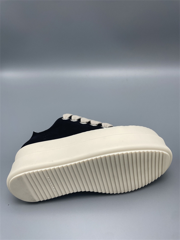 極太シューレース 重厚フォルム 個性派モデル RICK OWENS リック・オウエンス コピー 厚底ローカットスニーカー 話題沸騰