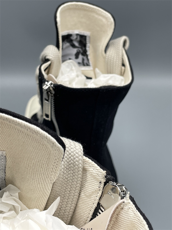 ワイドシューレース モード主役 ボリューム設計 RICK OWENS リック・オウエンス コピー 厚底ハイカットスニーカー 人気急伸