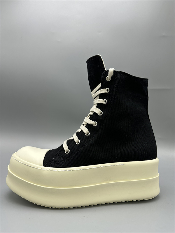 ロングレースアップ ボリュームソール シャープな存在感 RICK OWENS リック・オウエンス コピー 厚底ハイカットスニーカー 話題先行