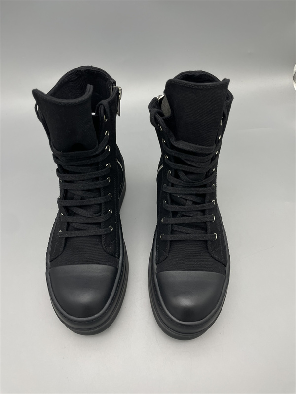 サイドジップ 重厚シルエット RICK OWENS リック・オウエンス コピー 厚底ハイカットスニーカー モード映え 注目度急伸