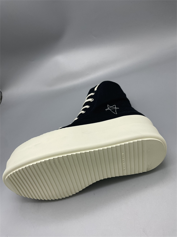 サイド刺繍 ボリュームソール RICK OWENS リック・オウエンス コピー 厚底ハイカットスニーカー 個性際立つモードモデル 新作注目