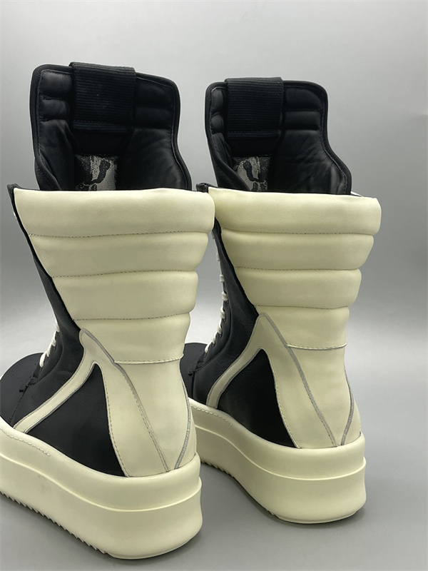  バイカラー切替 ボリュームソール RICK OWENS リック・オウエンス コピー 厚底ロングハイカットスニーカー 未来的モード 視線集中