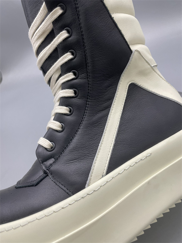  バイカラー切替 ボリュームソール RICK OWENS リック・オウエンス コピー 厚底ロングハイカットスニーカー 未来的モード 視線集中