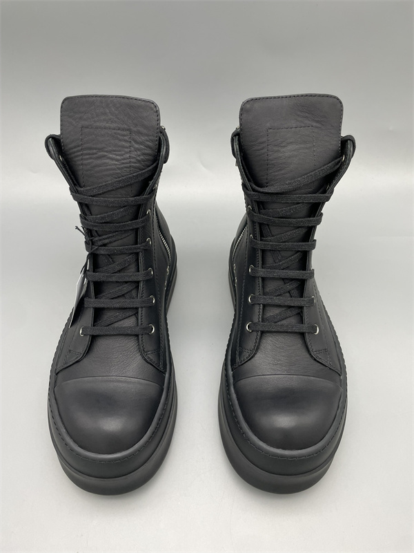 マットな質感 シャープな足元を演出 RICK OWENS リック・オウエンス コピー レースアップハイカットシューズ ストリート本命