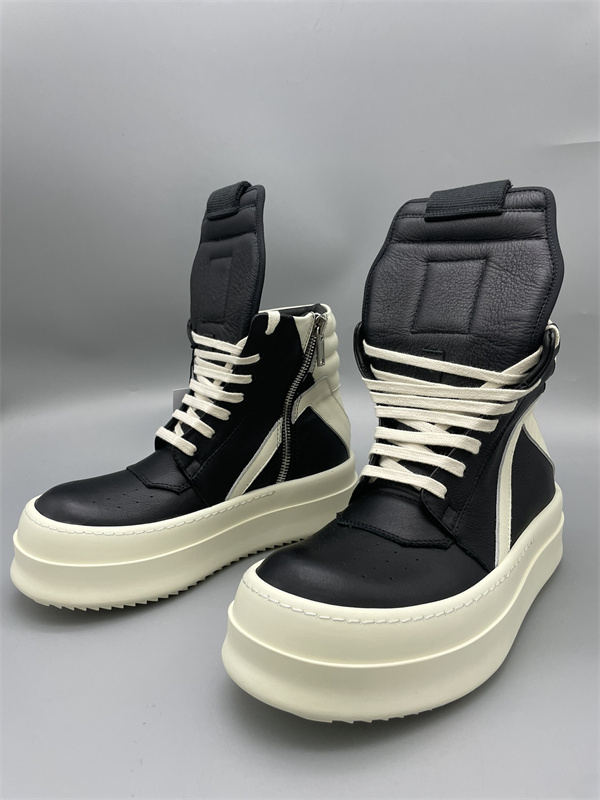 バイカラーパネル ワイドミッドソール RICK OWENS リック・オウエンス コピー 厚底ハイカットスニーカー 近未来的フォルム 人気上昇