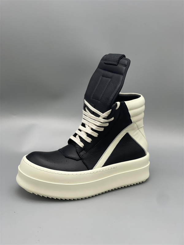 バイカラーパネル ワイドミッドソール RICK OWENS リック・オウエンス コピー 厚底ハイカットスニーカー 近未来的フォルム 人気上昇