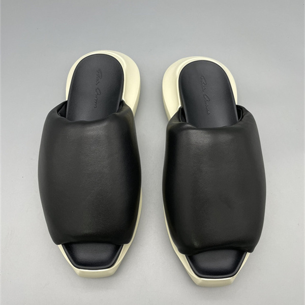 アイボリーソール RICK OWENS リック・オウエンス コピー ミュールサンダル モダンな存在感 人気沸騰