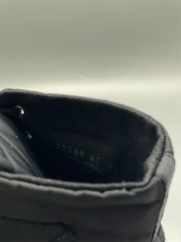 ラグソール RICK OWENS リック・オウエンス コピー 厚底レースアップブーツ ミリタリーモード仕様 注目度急伸