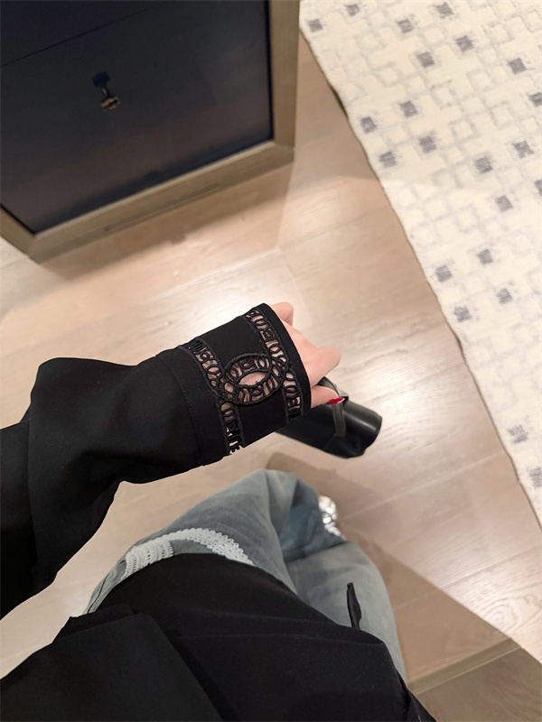 優雅な着映え 長袖シャツ レースカフス 胸ポケット CHANEL シャネル コピー 長袖ブラウス ゆったりフォルム