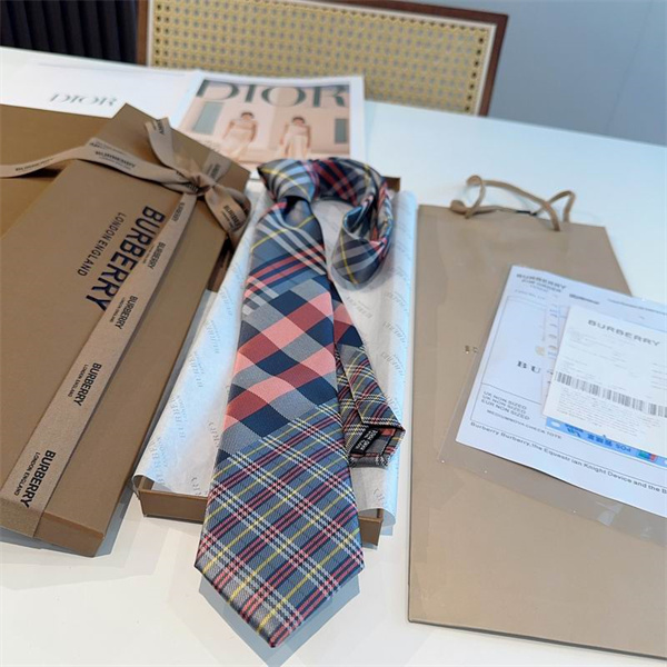 注目 ★2026 ★BURBERRY  バーバリー  ネクタイ コピー  プレミアムシルク上質な光沢と滑らかな質感