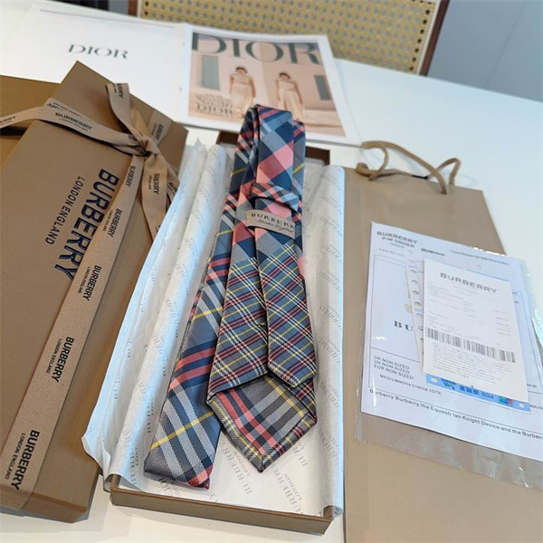 注目 ★2026 ★BURBERRY  バーバリー  ネクタイ コピー  プレミアムシルク上質な光沢と滑らかな質感