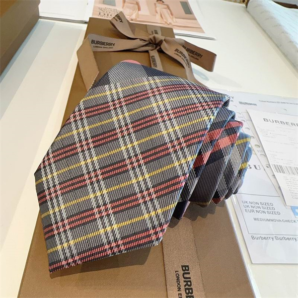 注目 ★2026 ★BURBERRY  バーバリー  ネクタイ コピー  プレミアムシルク上質な光沢と滑らかな質感