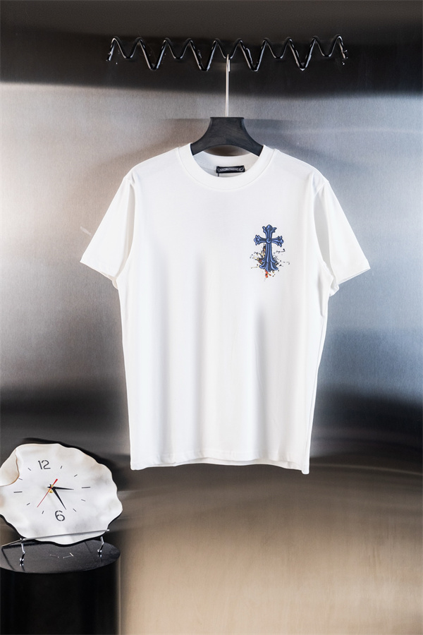 カラフル刺繍 CHROME HEARTS クロムハーツ コピー 半袖Tシャツ クルーネック 端正シルエット 注目度上昇