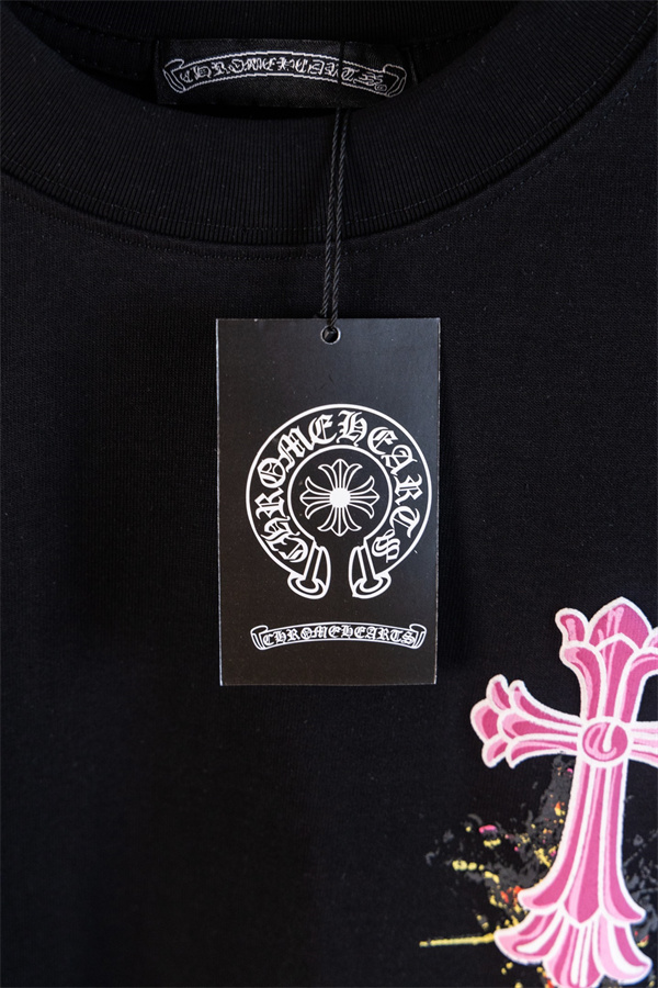カラフル刺繍 CHROME HEARTS クロムハーツ コピー 半袖Tシャツ クルーネック 端正シルエット 注目度上昇