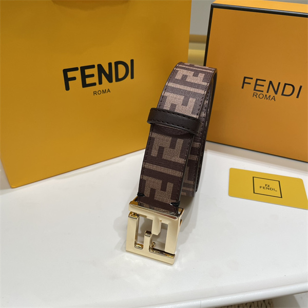 人気上昇 FENDI フェンディ コピー メンズ ウエストベルト A1・A2バックル展開 アイコニックFF柄 着こなし映え