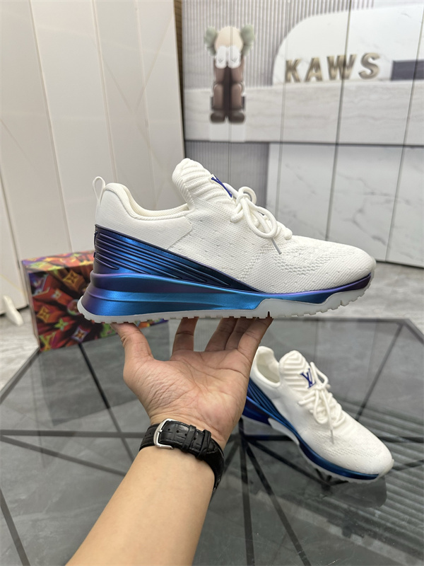 通気性ニット ボリュームソール クッション性重視 LOUIS VUITTON ルイヴィトン コピー レースアップスニーカー 軽快フィット 海外人気