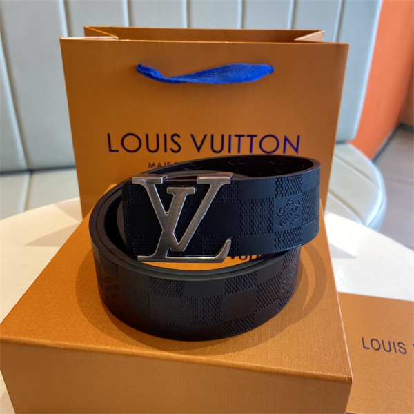 人気上昇 LOUIS VUITTON ルイヴィトン コピー メンズ ロゴベルト アイコニックLVモチーフ 着こなし映え