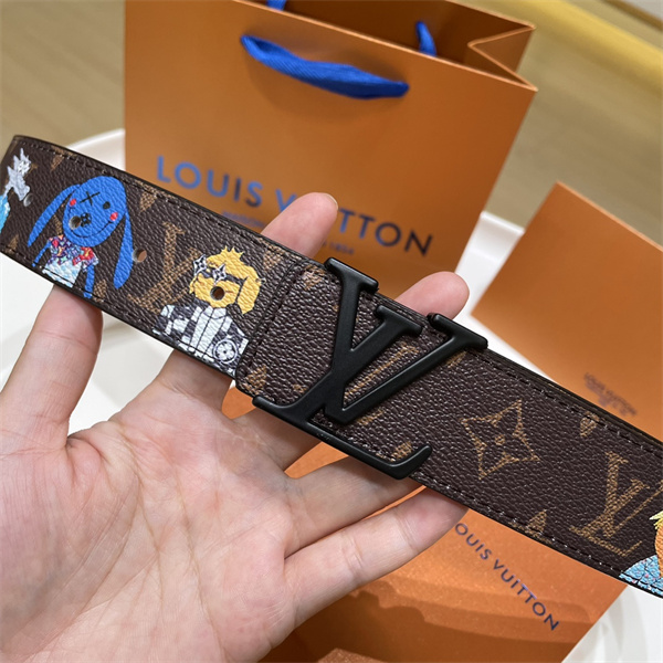 デザイン注目 LOUIS VUITTON ルイヴィトン コピー ウエストベルト アイコニックモノグラム ポップモチーフ 個性派スタイル