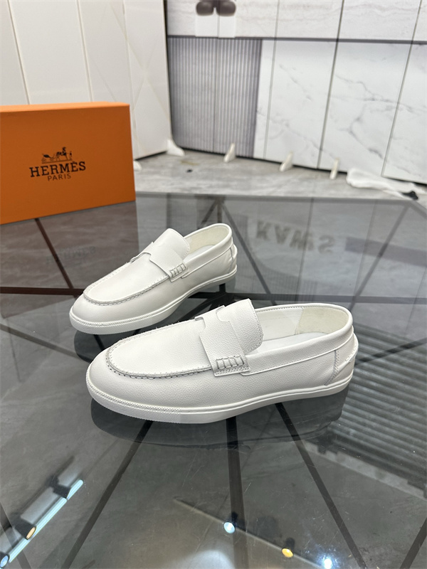 スマートフォルム HERMÈS エルメス コピー レザーローファー 上品カジュアル メンズシューズ 清潔感際立つ