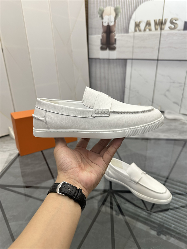 スマートフォルム HERMÈS エルメス コピー レザーローファー 上品カジュアル メンズシューズ 清潔感際立つ