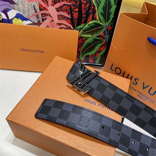 売れ筋期待 LOUIS VUITTON ルイヴィトン コピー メンズ ロゴベルト メタルLVモチーフ アイコニックデザイン