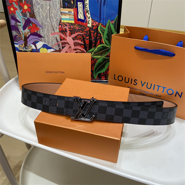 売れ筋期待 LOUIS VUITTON ルイヴィトン コピー メンズ ロゴベルト メタルLVモチーフ アイコニックデザイン