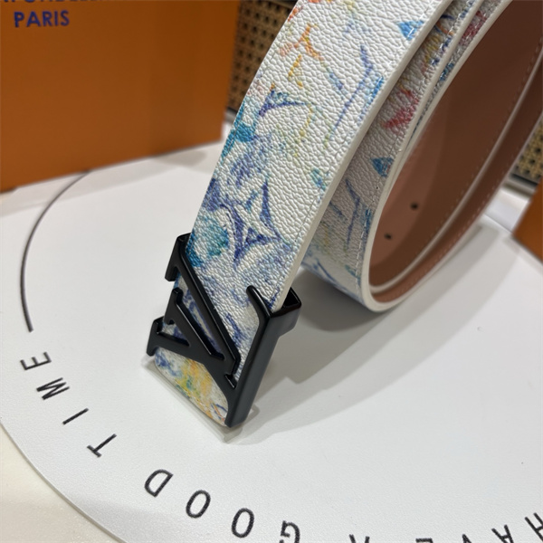 モノグラム アート調グラフィック レザー調トリム LOUIS VUITTON ルイヴィトン コピー ベルト  人気上昇中