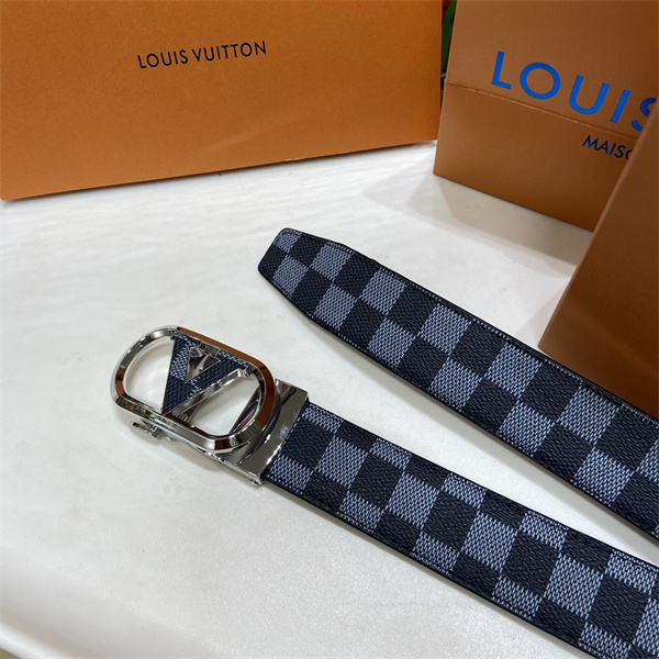 アイコニックバックル 立体テクスチャー LOUIS VUITTON ルイヴィトン コピー レザーベルト 端正なシルエット 都会派本命