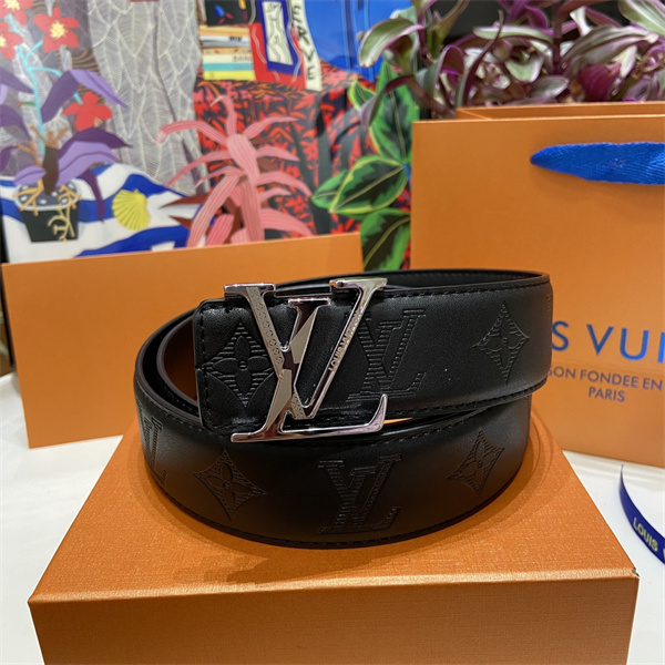 クラシカルな表情 LOUIS VUITTON ルイヴィトン コピー レザーベルト ジャケットコーデにも好相性 指名買い候補