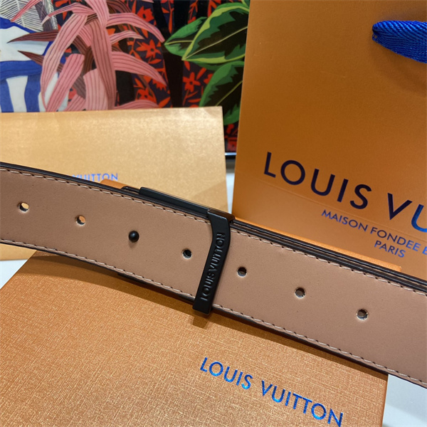 クラシカルな存在感 LOUIS VUITTON ルイヴィトン コピー モノグラムレザーベルト メンズアクセサリー 話題沸騰