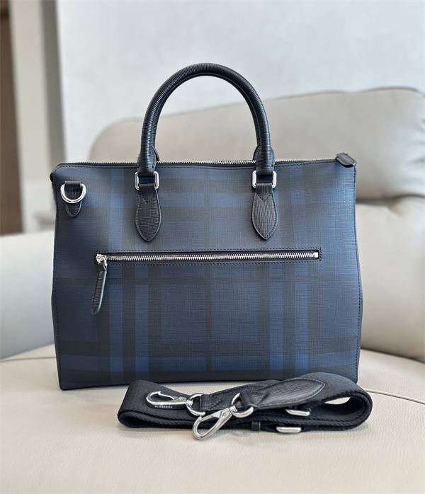 手持ち＆肩掛け★ BURBERRYバーバリー ブリーフケースコピー オフィスから外出まで活躍2026新作