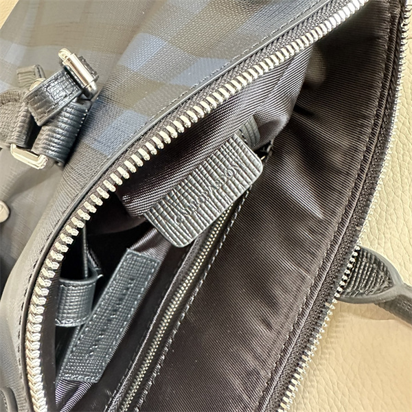 手持ち＆肩掛け★ BURBERRYバーバリー ブリーフケースコピー オフィスから外出まで活躍2026新作