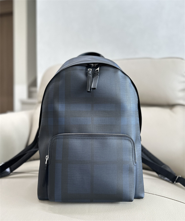 大人気 BURBERRY  Londonバーバリーリュックコピーオフィスから外出先まで大容量でポケット