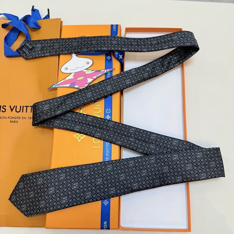 着け心地★ ルイヴィトンネクタイコピー★高級感ある質感が好評誕生日や昇進祝いに Louis Vuitton 新作