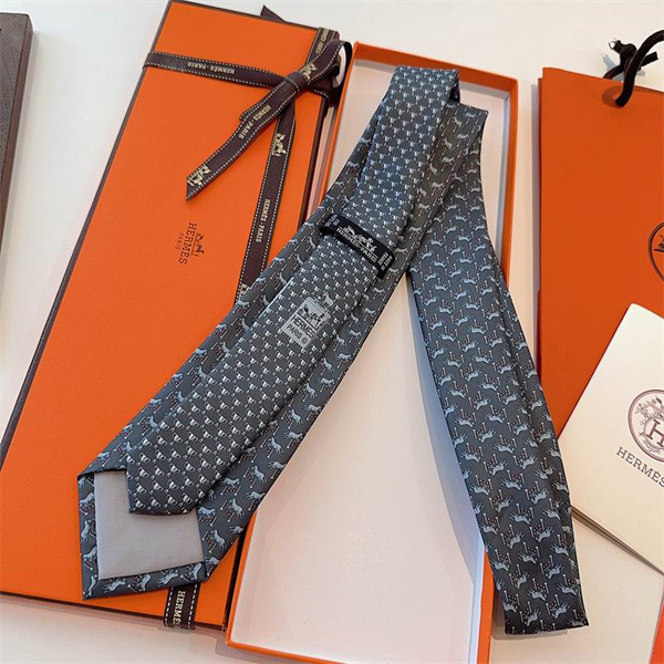 2026年注目 エルメス ネクタイ コピー Hermès 細身シルエットが魅力のスリムタイモード